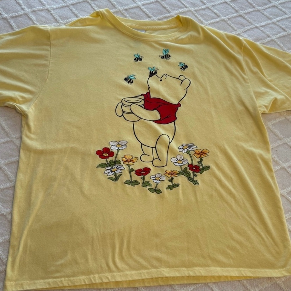 Disney Yellow Winnie the Pooh Short Sleeve Tee